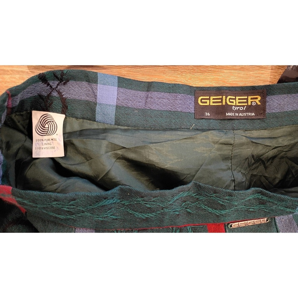 Vintage Geiger Green Plaid Boiled Wool Midi Skirt Rosette Embroidered Size 36 S - Picture 8 of 9
